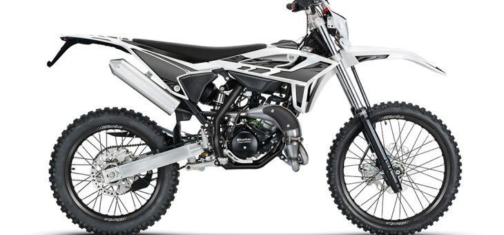 Beta RR 50 Enduro Sport bij RvK Motoren. Beta dealer van Apeldoorn en omstreken.